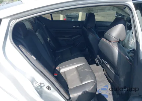 2021 Nissan Altima Sr Fwd z USA, uszkodzony, nr VIN 1N4BL4CVXMN318656